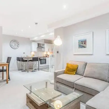 Wonderful Pet Friendly One Bed In Great For Couples Or Friends With A Pull Out Comfortable Sofa Bed Right On The River Ouze With A Private Courtyard Apartment
